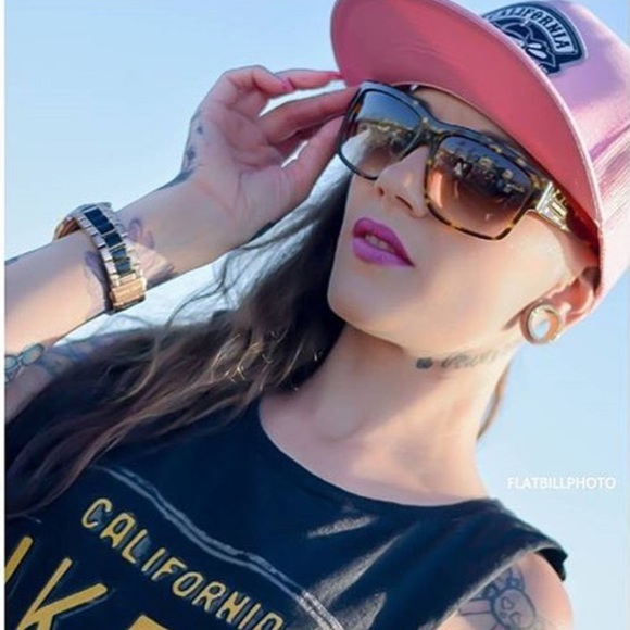 FREE FLYING Fly Girls Sunglasses 🖤 - Picture 10 of 17